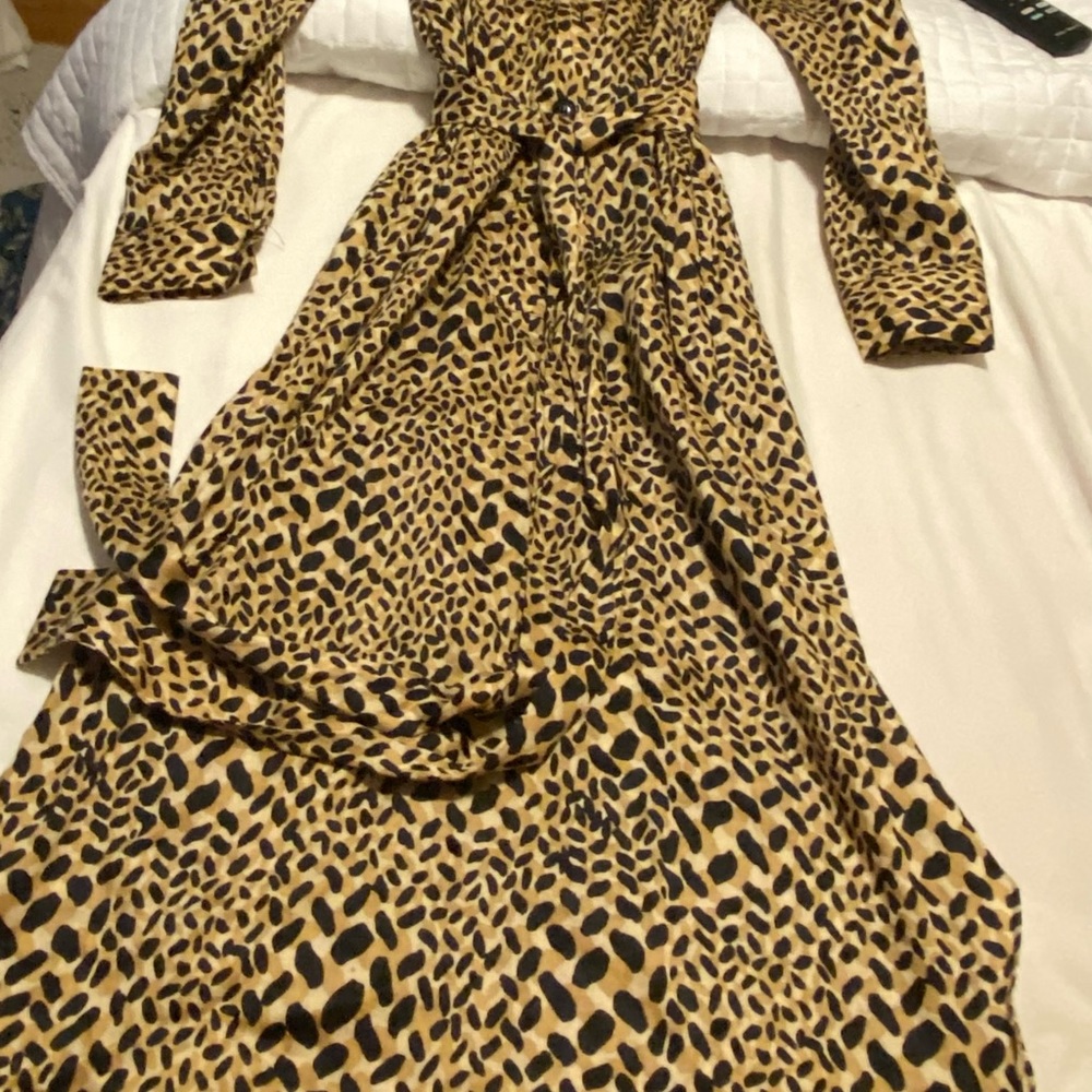 Beautiful leopard print summer dress…very light and airy.
